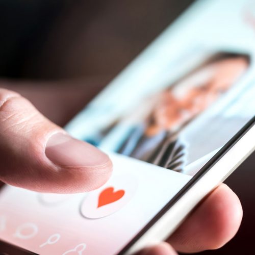 Online dating can be safe if you follow the right advice